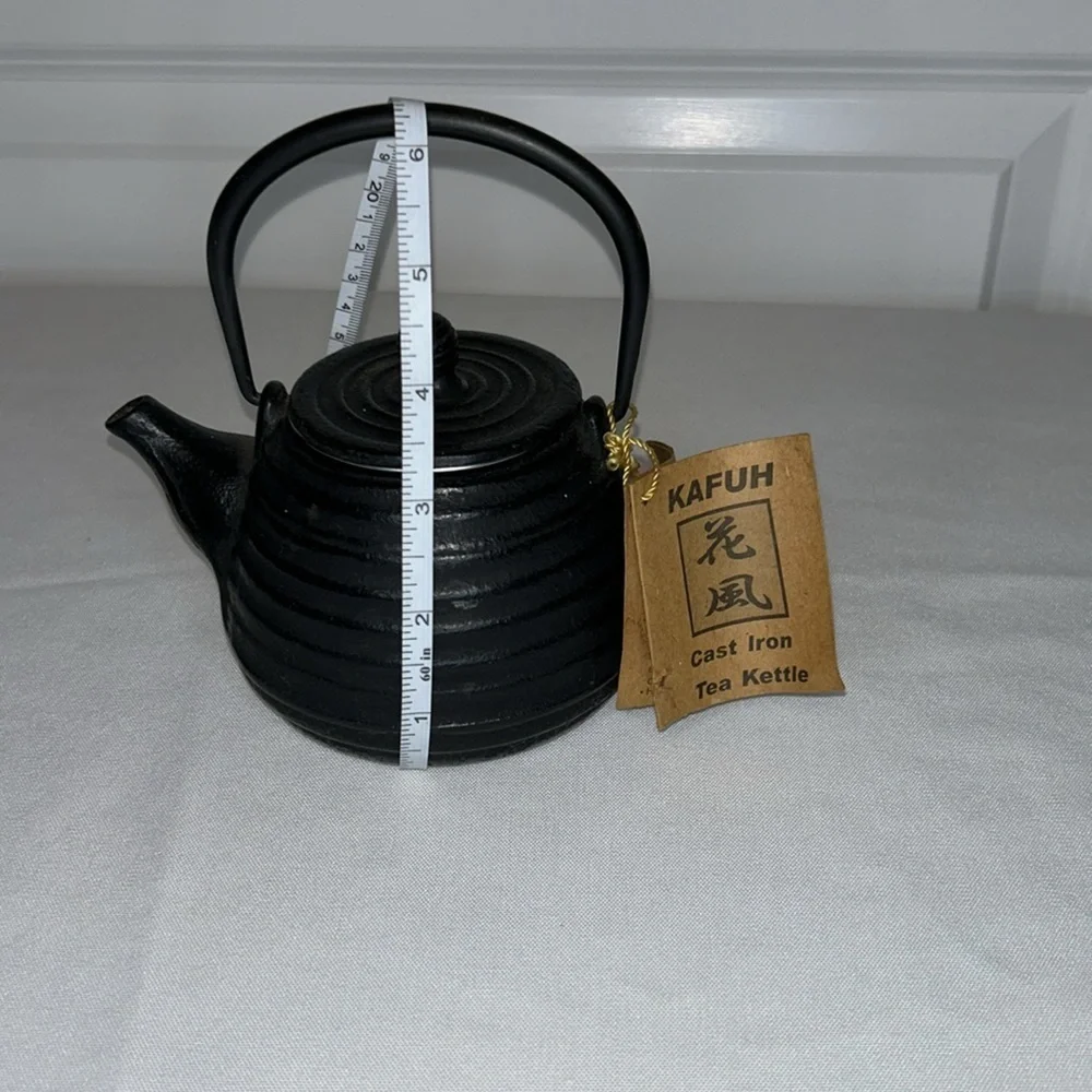 KAFUH Cast Iron Tea Kettle, 2 pounds 6.7 ounces Black 5.5” L x 6” T x 4.5” W